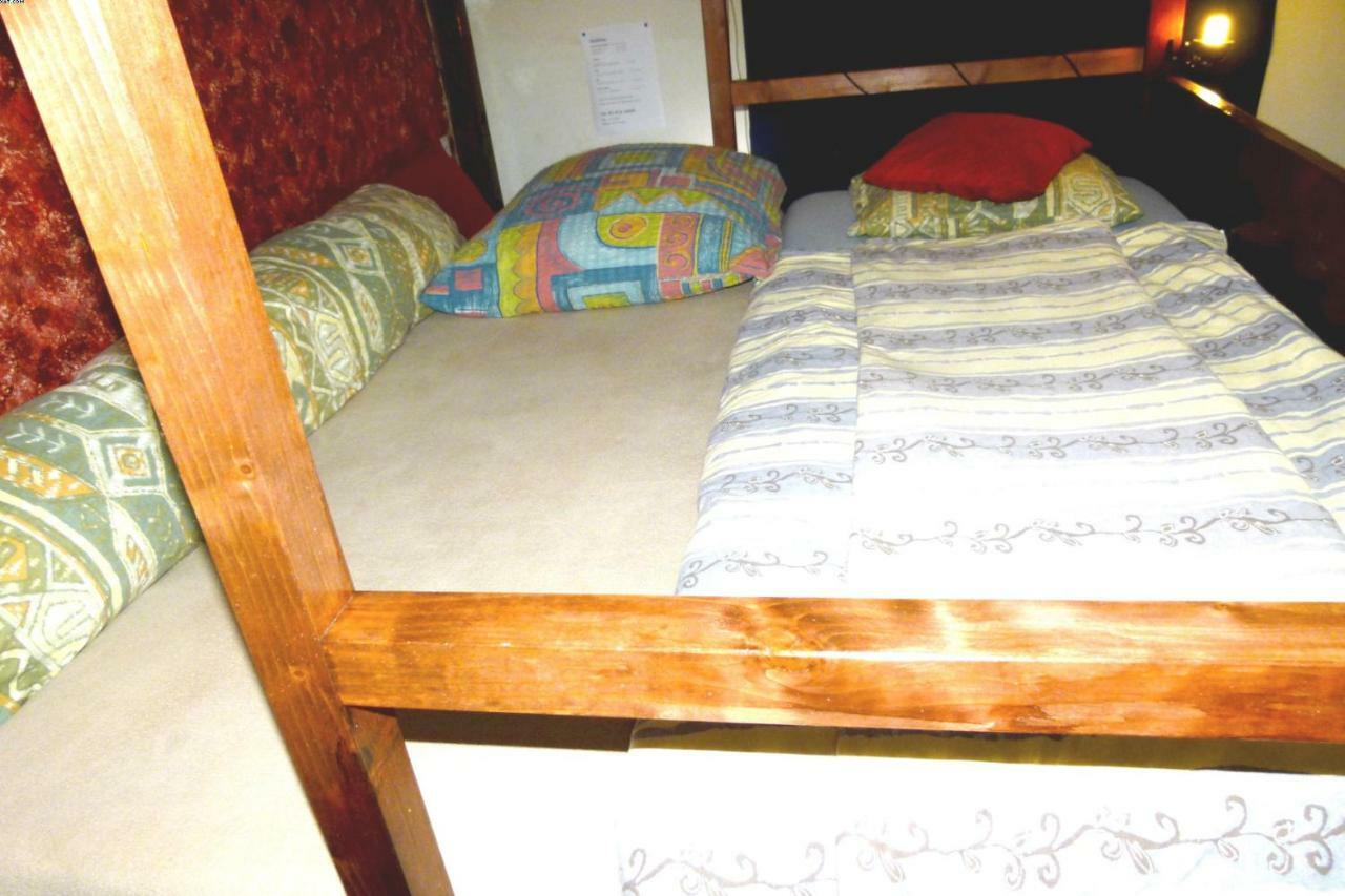 Citycentre Room For 1 Female Persons - Alternative Plus 1 Child Франкфурт-на-Майні Екстер'єр фото